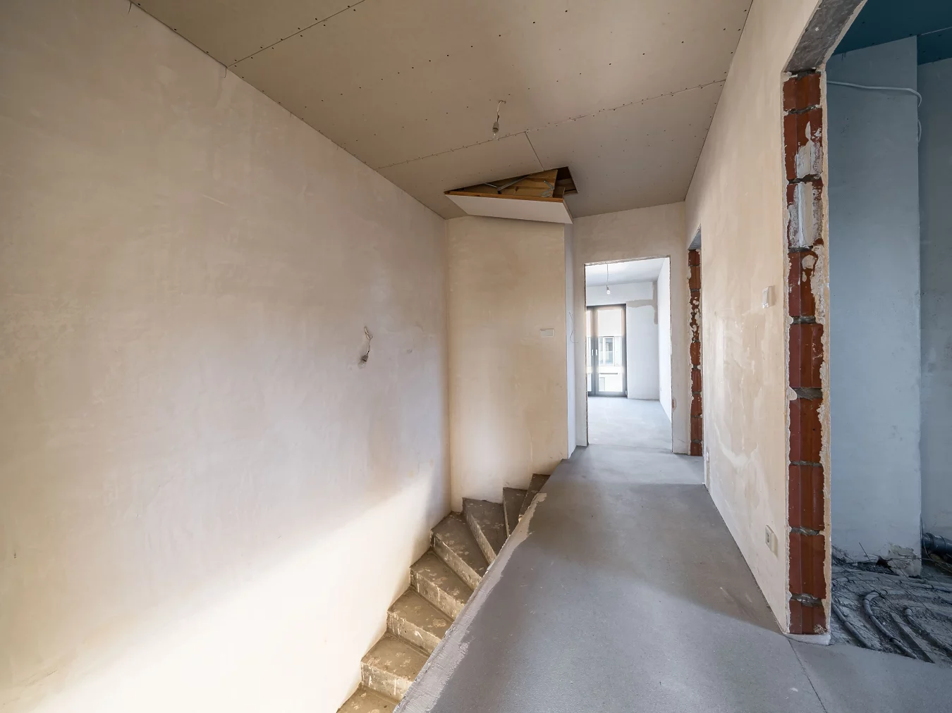 Wykonanie sufitów na piętrze